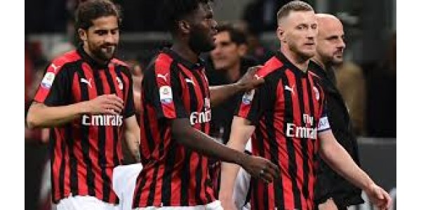 AC Milan hjemme 1-2 Genoa Cricket